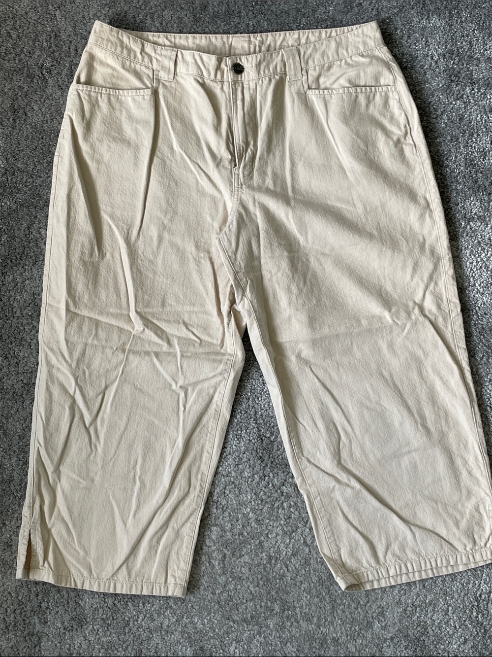 EC L.L.Bean Cotton Capri Pants - Taupe - Size 16 Petite